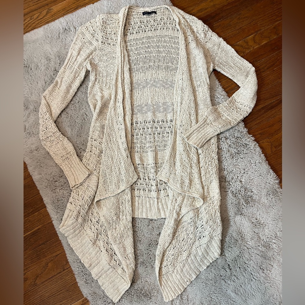🦅 American Eagle knit cardigan